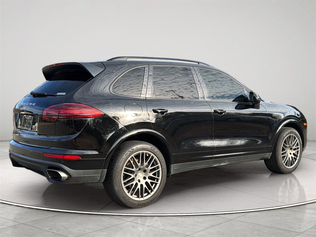 Used 2017 Porsche Cayenne Platinum Edition w/ Premium Package (PJV) image 19