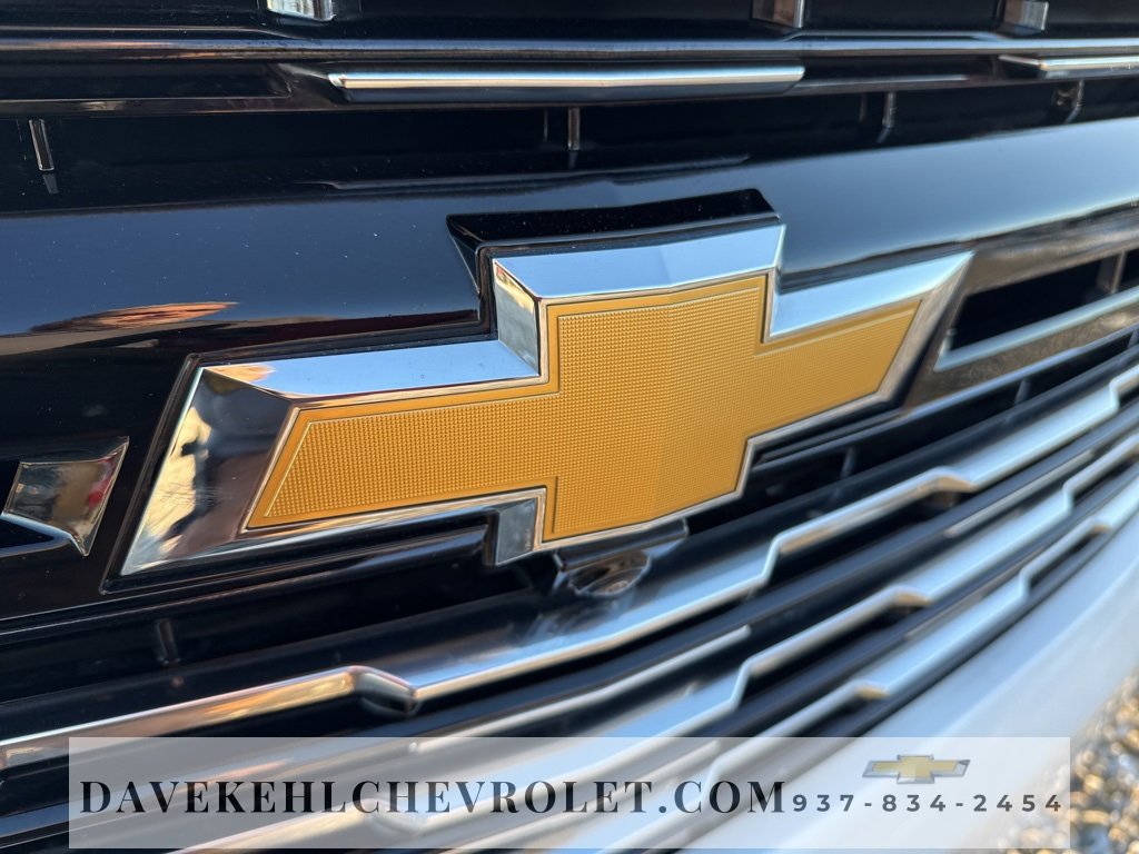 Certified 2025 Chevrolet Suburban High Country image 36