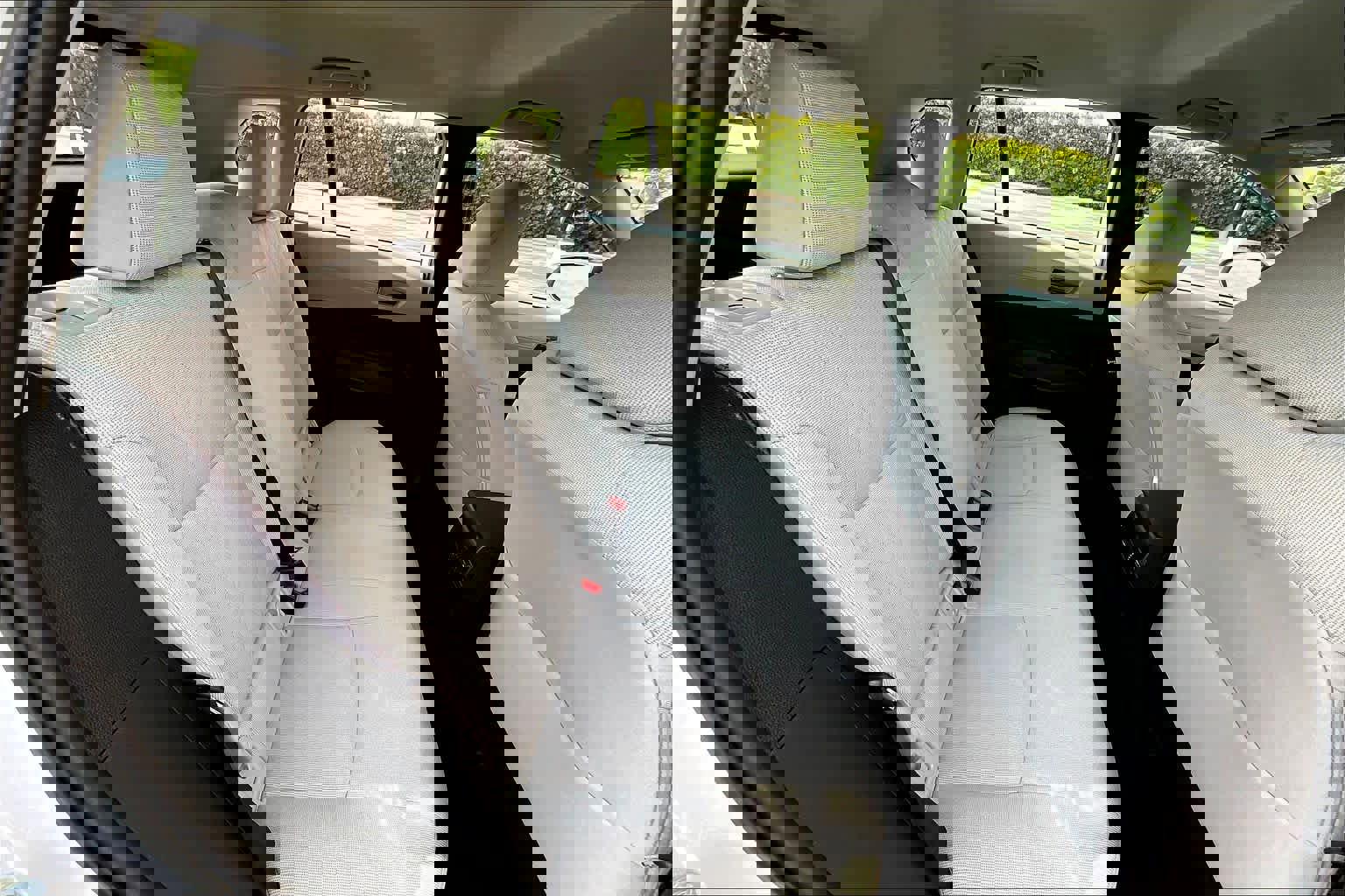 Used 2026 Toyota Corolla Cross L image 19