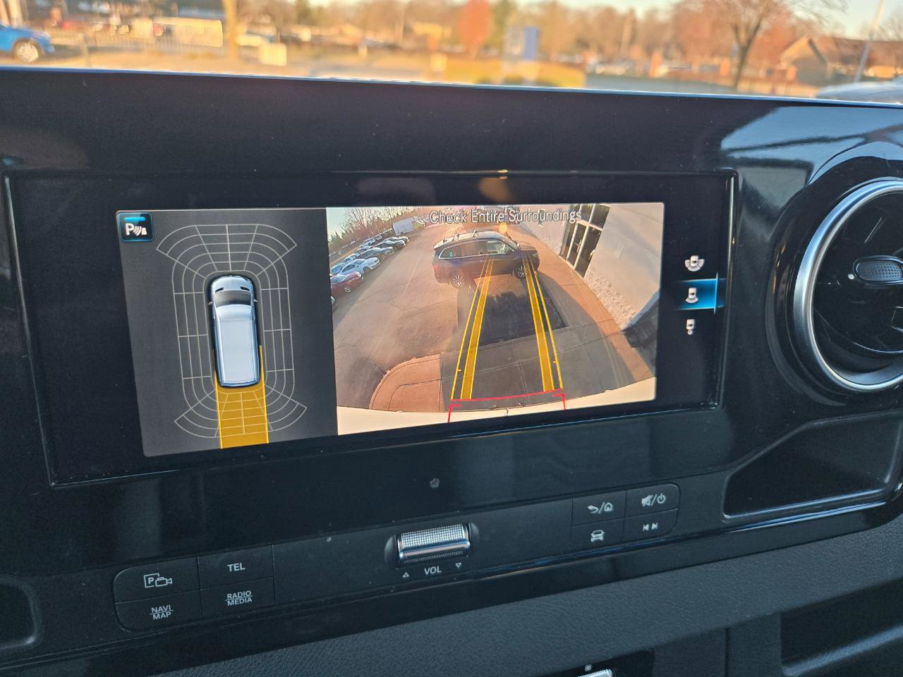 Used 2022 Mercedes-Benz Sprinter 3500 image 13