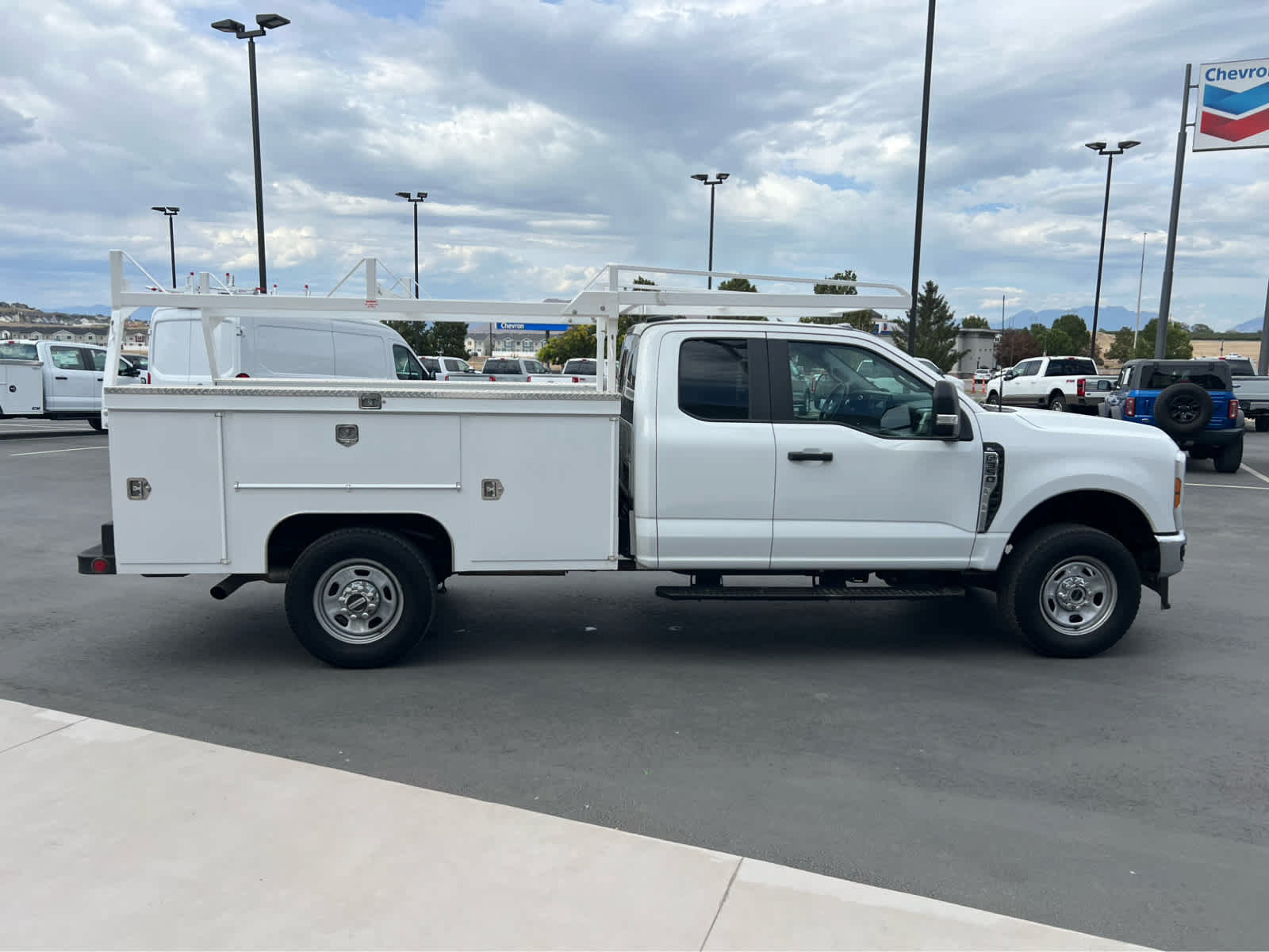 Used 2025 Ford F350 XL w/ XL Chrome Package AWD/4WD image 6