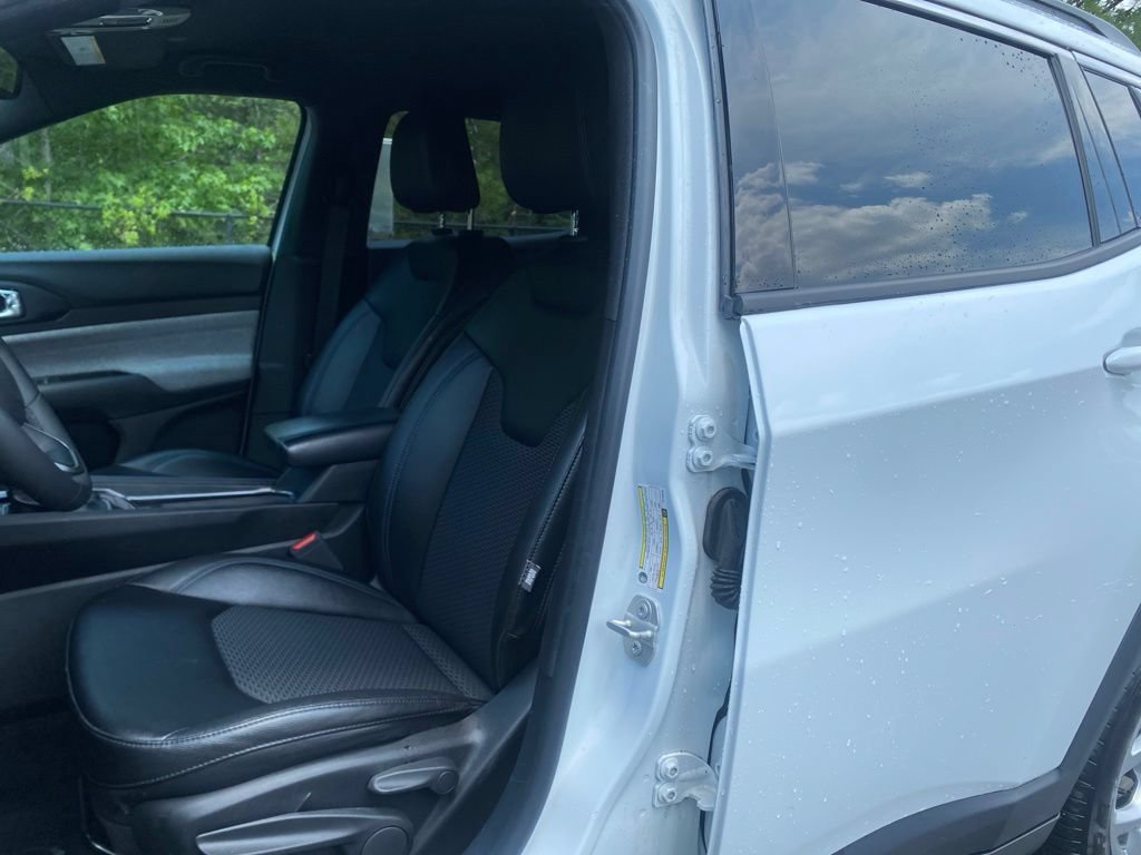 Used 2024 Jeep Compass Latitude AWD/4WD image 13