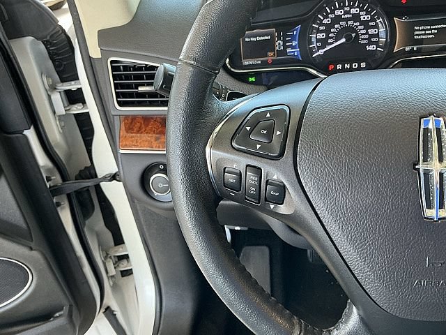 Used 2019 Lincoln MKT AWD image 20