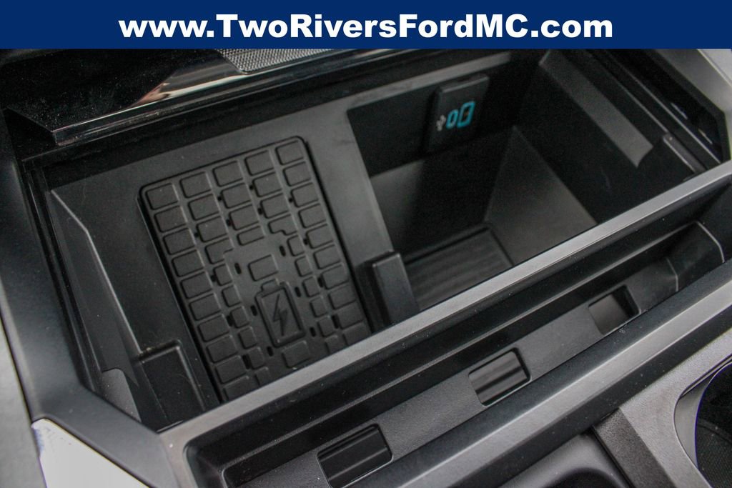 Used 2025 Ford F350 Lariat w/ FX4 Off-Road Package image 24