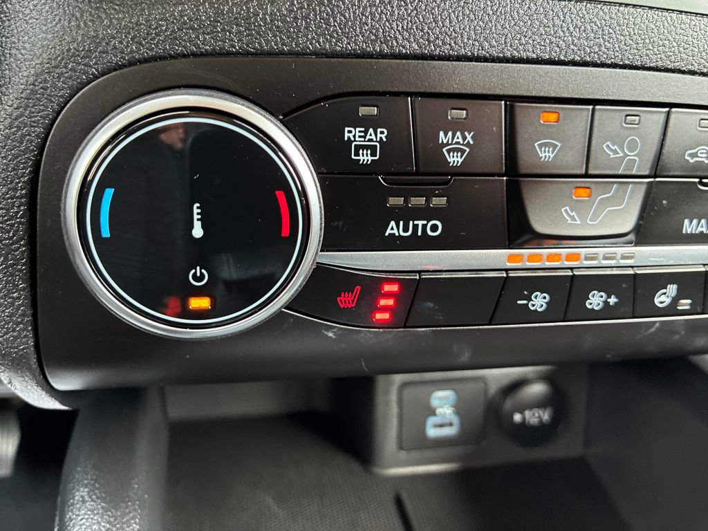 Used 2023 Ford Escape Active image 28