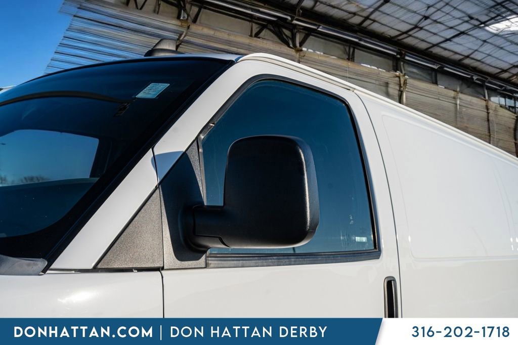 Used 2023 GMC Savana 2500 w/ Driver Convenience Package image 21