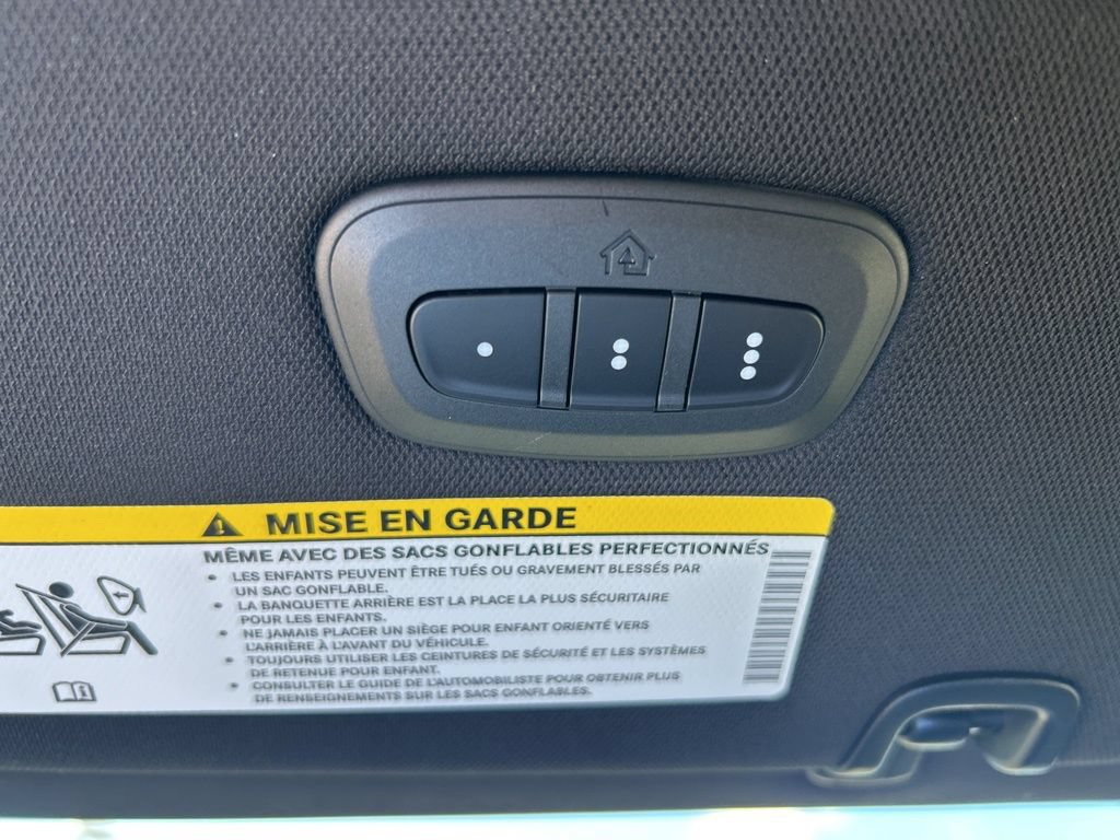 New 2026 Chrysler Pacifica Select FWD image 46