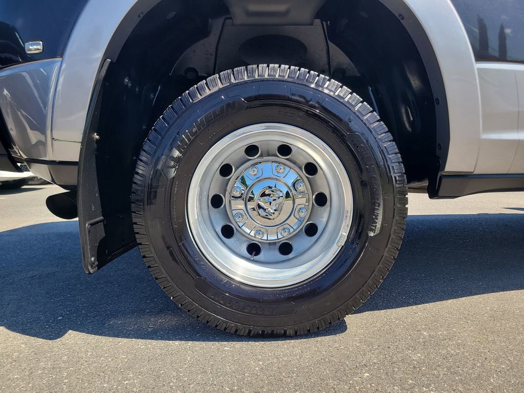 Used 2019 RAM 3500 Laramie AWD/4WD image 6