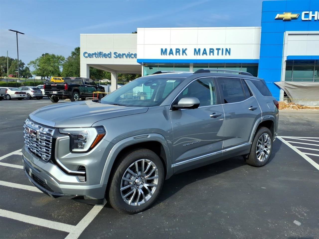 New 2027 GMC Terrain Denali AWD/4WD image 3