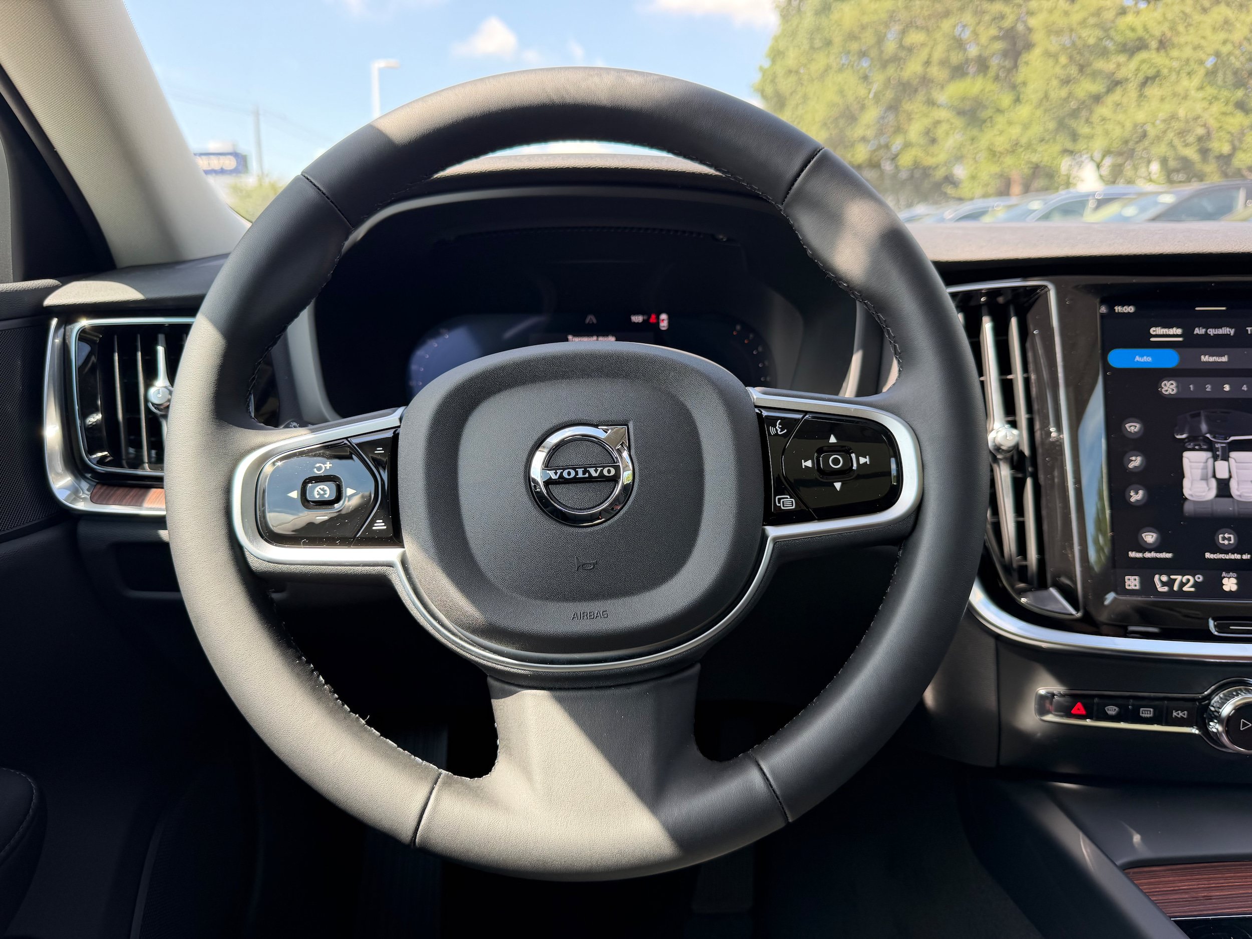 New 2026 Volvo V60 B5 Cross Country Plus w/ Climate Package AWD/4WD image 14