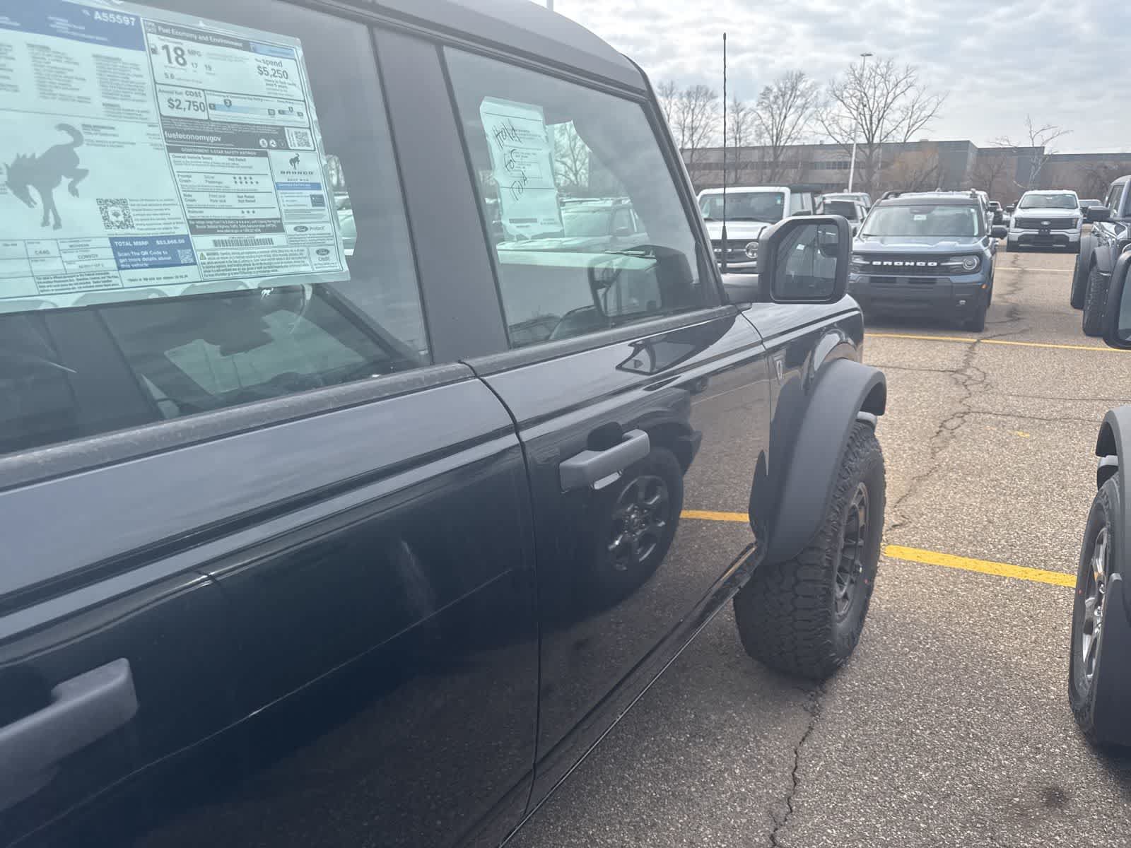 New 2026 Ford Bronco 4-Door w/ Sasquatch Package AWD/4WD image 13