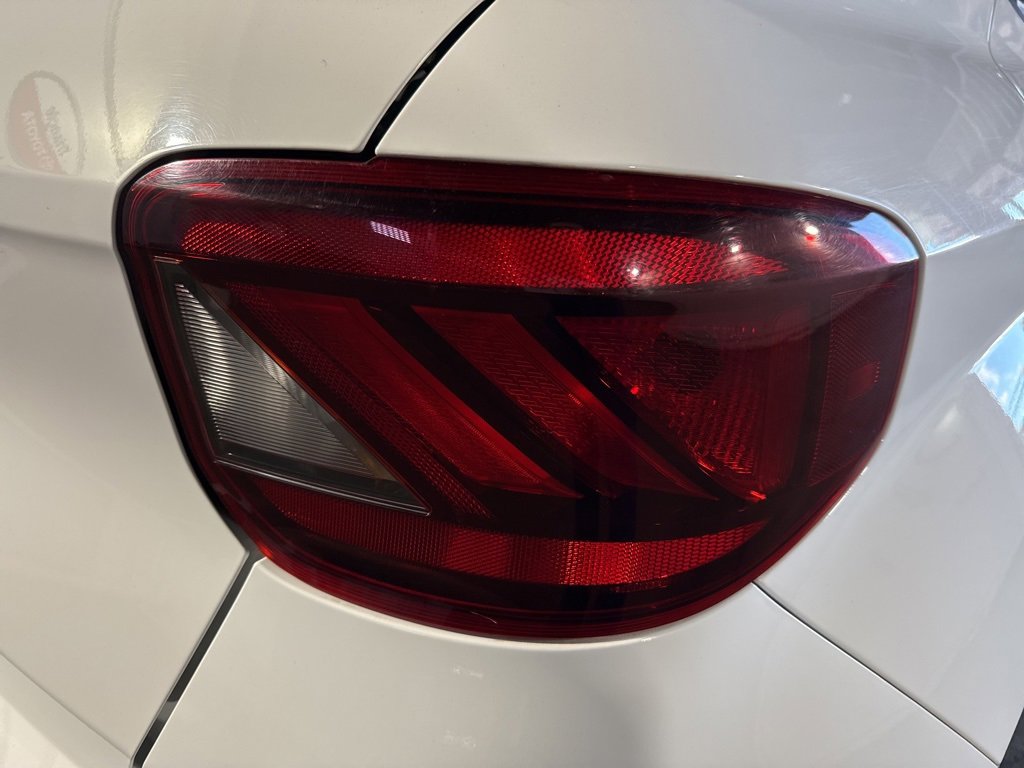 Used 2024 Hyundai Venue SE image 16