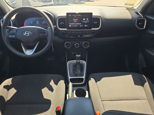 Used 2023 Hyundai Venue SE image 12