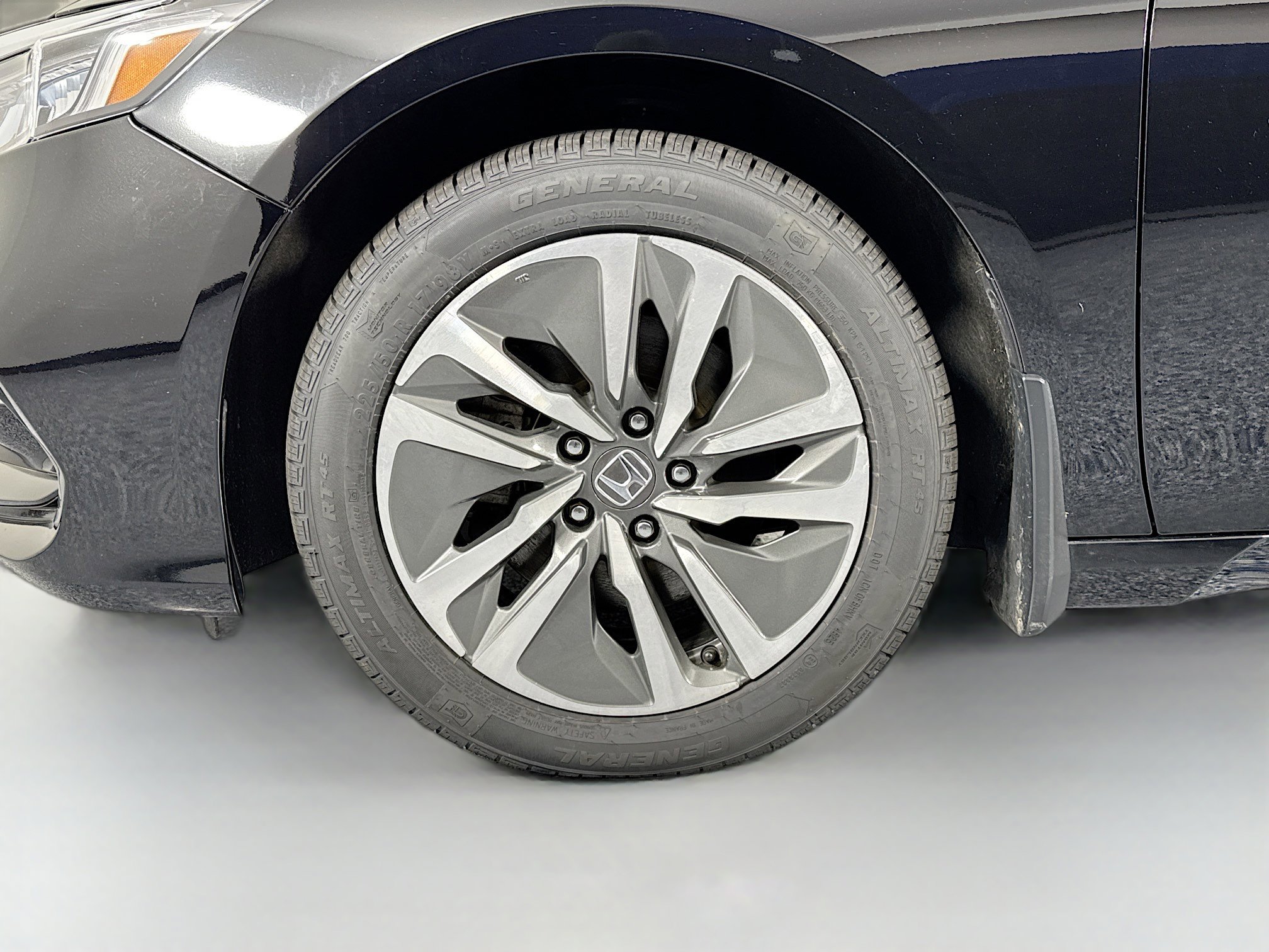 Certified 2018 Honda Accord EX-L image 31