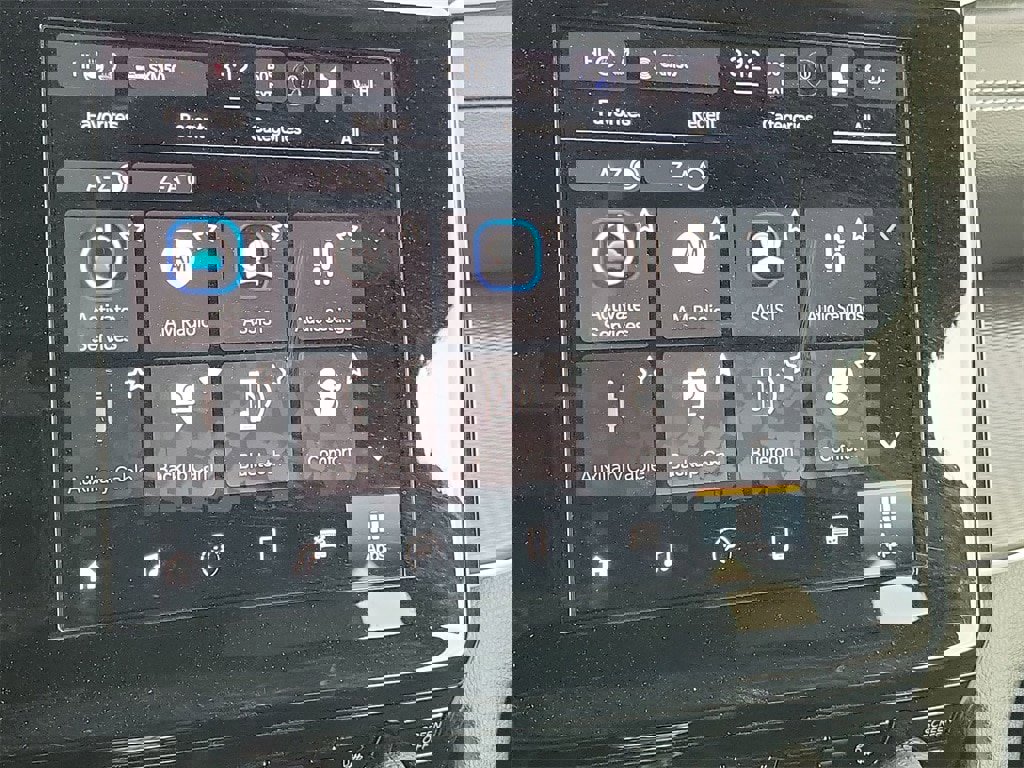 Used 2024 Jeep Grand Cherokee L Laredo image 19