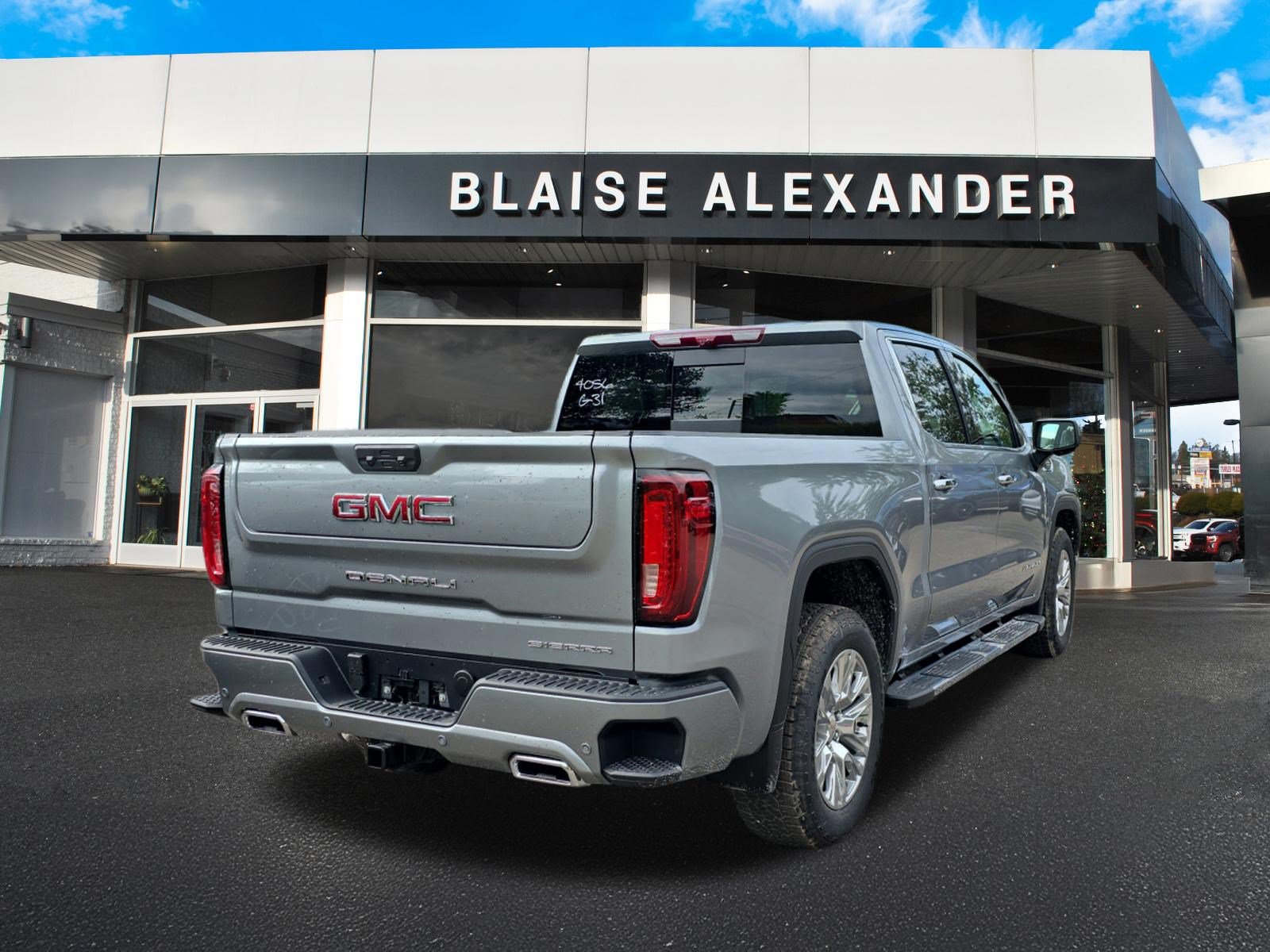 New 2026 GMC Sierra 1500 Denali w/ Technology Package AWD/4WD image 2