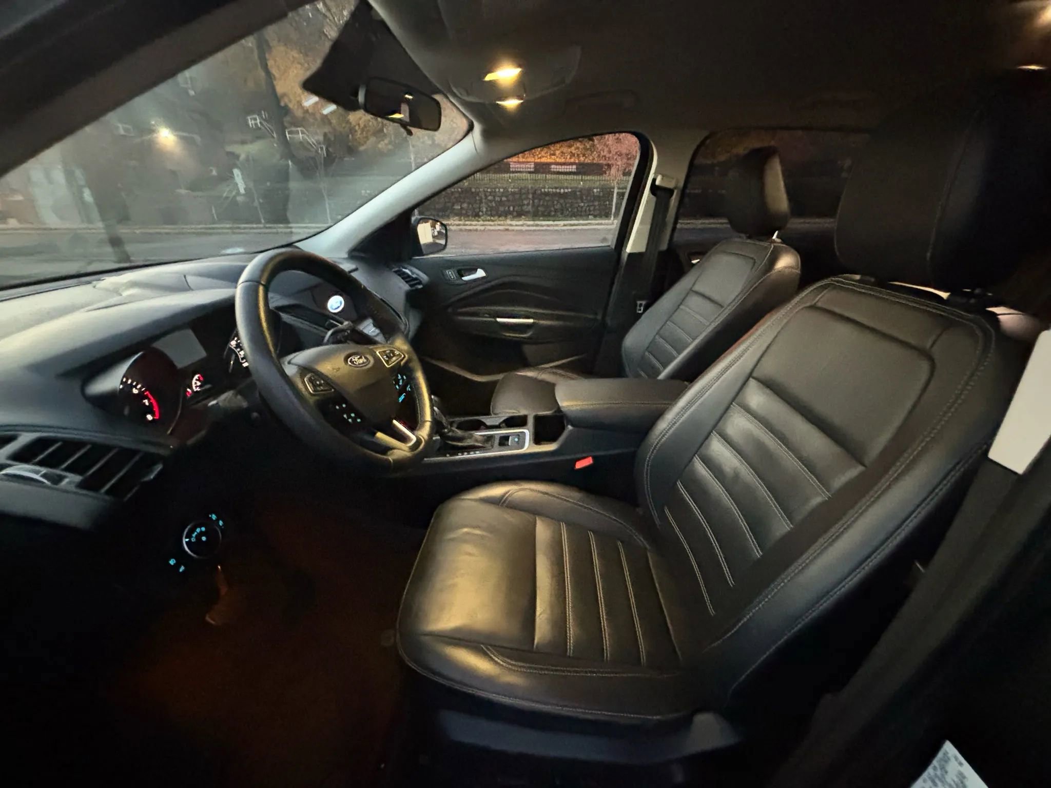 Used 2018 Ford Escape SEL image 14