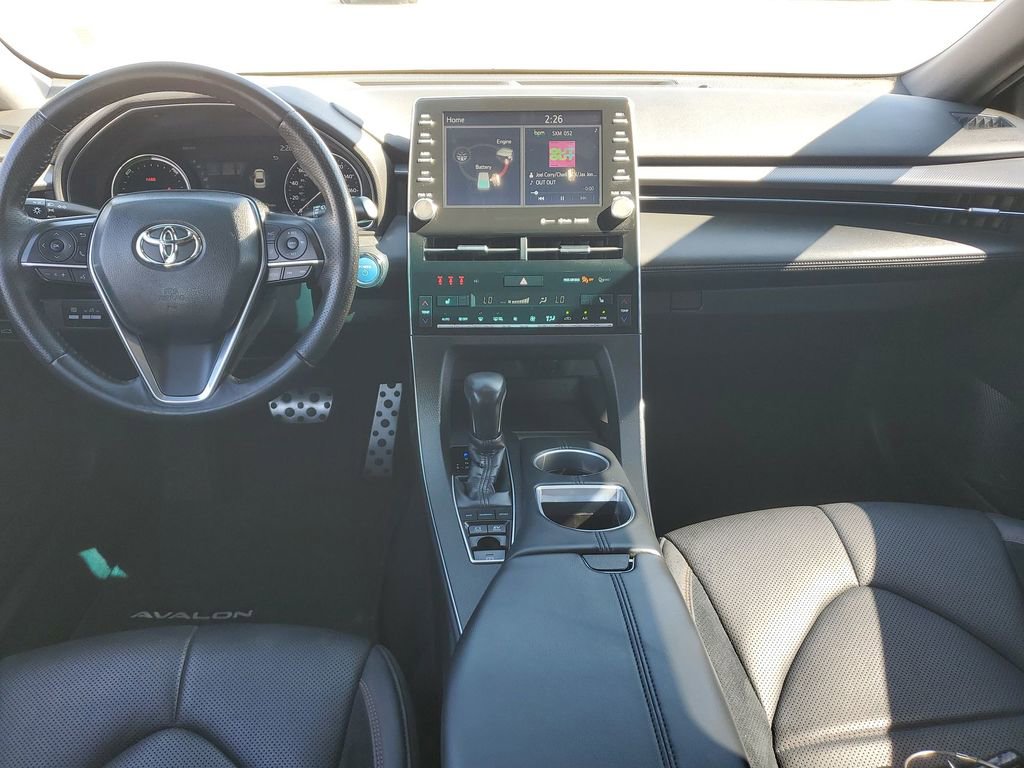 Used 2020 Toyota Avalon XSE image 10