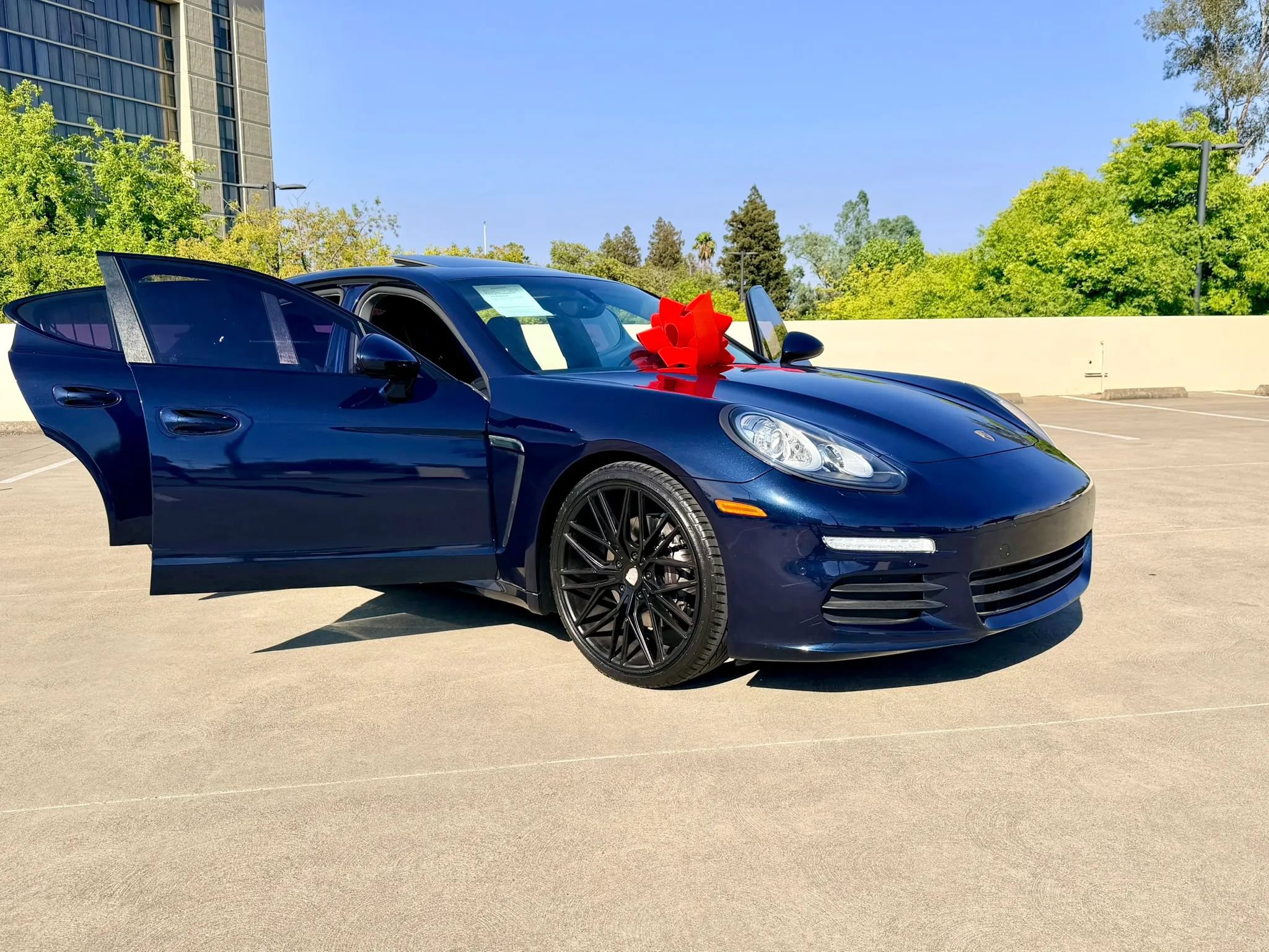 Used 2016 Porsche Panamera Edition RWD image 80