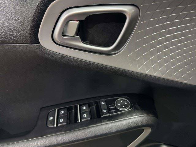 Used 2021 Kia Soul X-Line FWD image 24