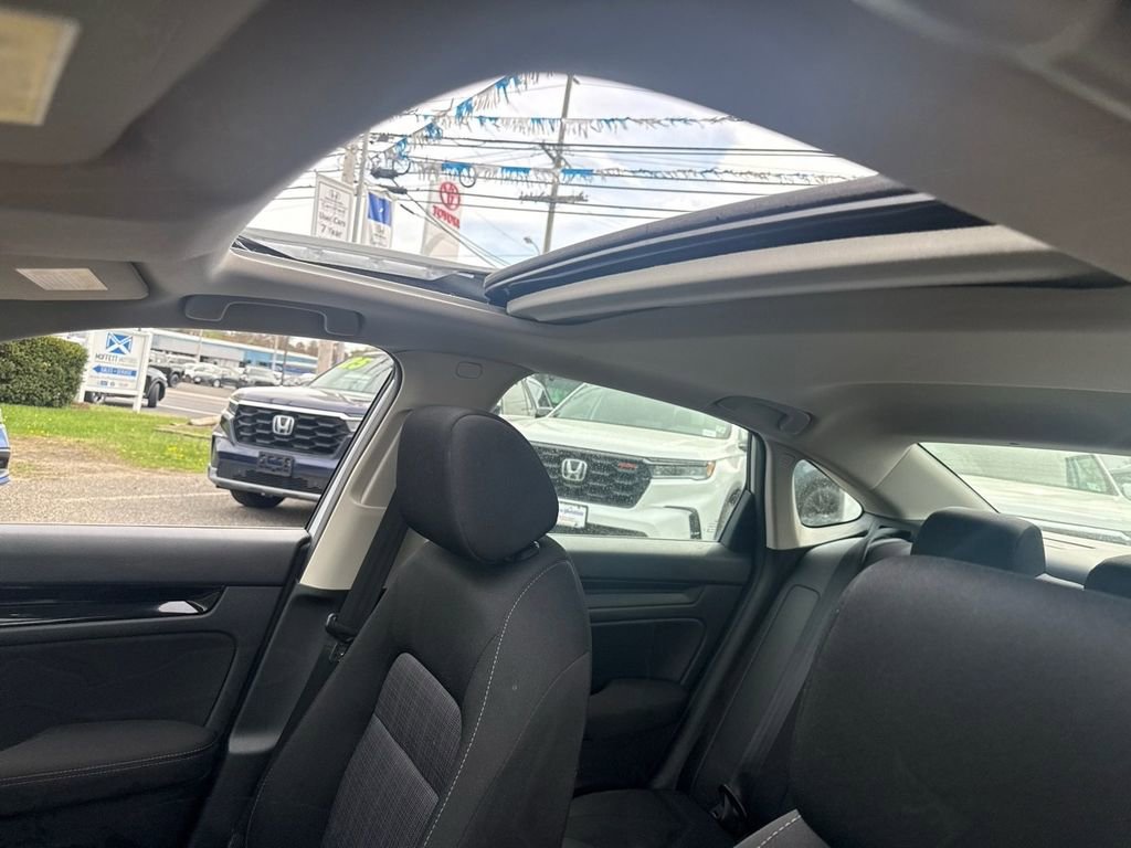 Used 2023 Honda Civic EX image 15