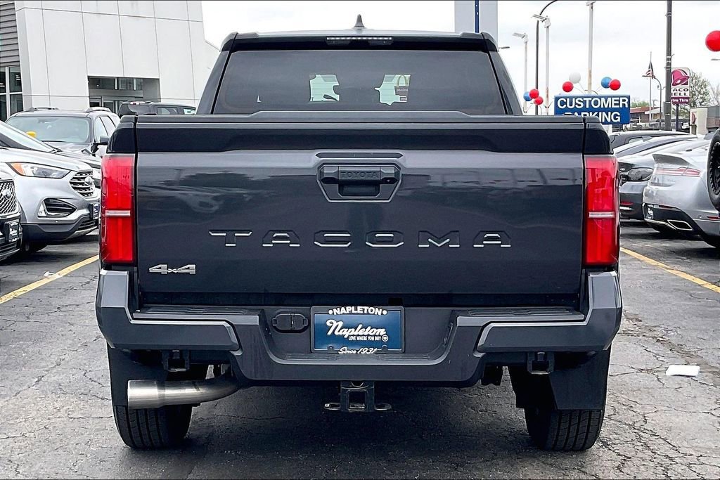Used 2024 Toyota Tacoma SR5 AWD/4WD image 3