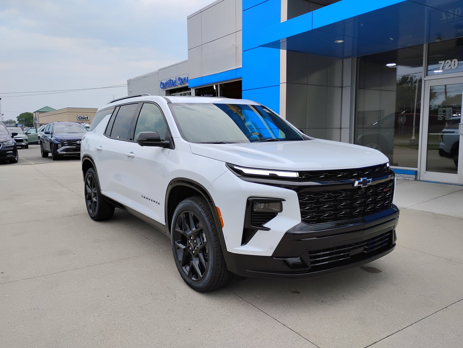 New 2026 Chevrolet Traverse RS FWD image 3