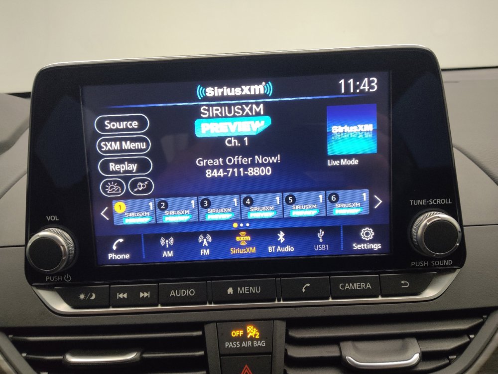 Used 2025 Nissan Altima 2.5 SV FWD image 25