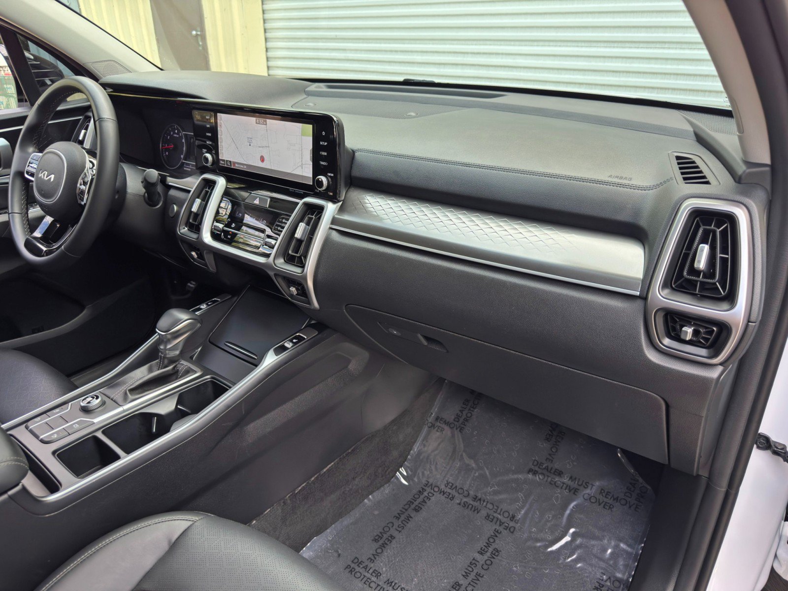 Used 2022 Kia Sorento S FWD image 13