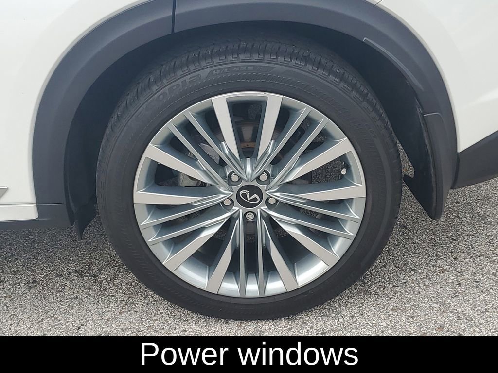 Used 2023 INFINITI QX50 Sensory w/ Accent Package image 6