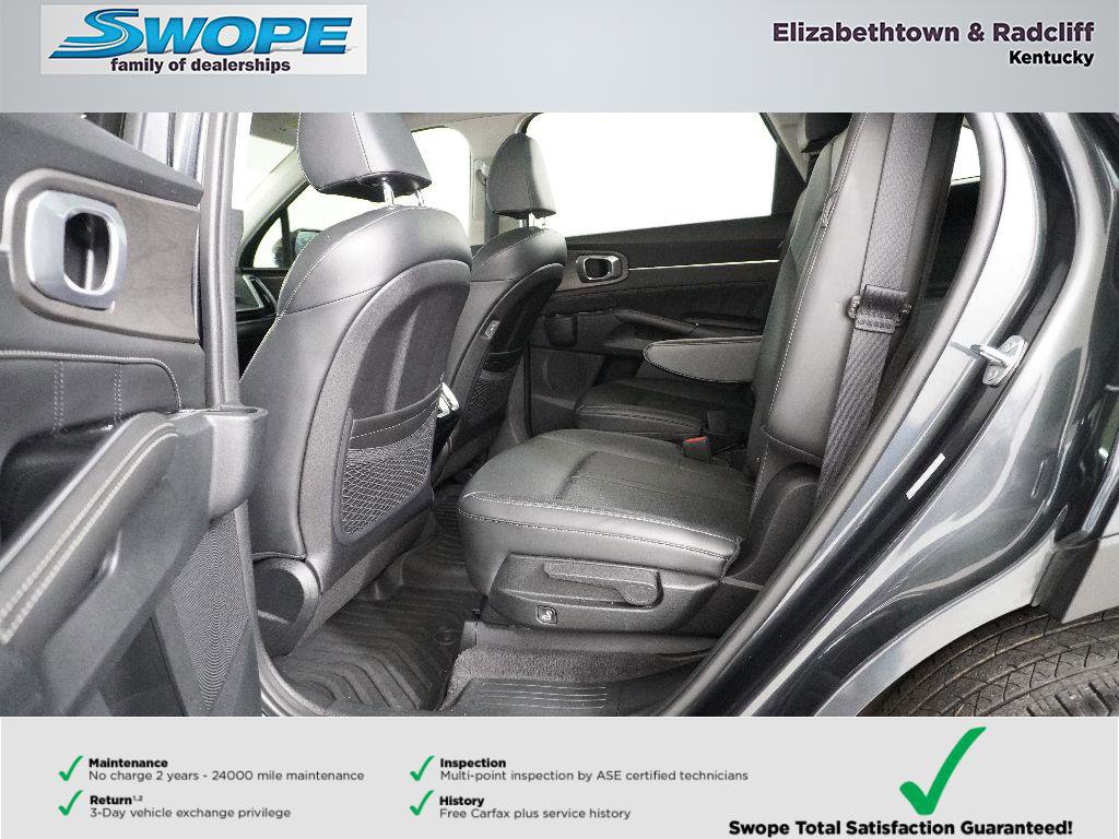 Used 2024 Kia Sorento SX image 12