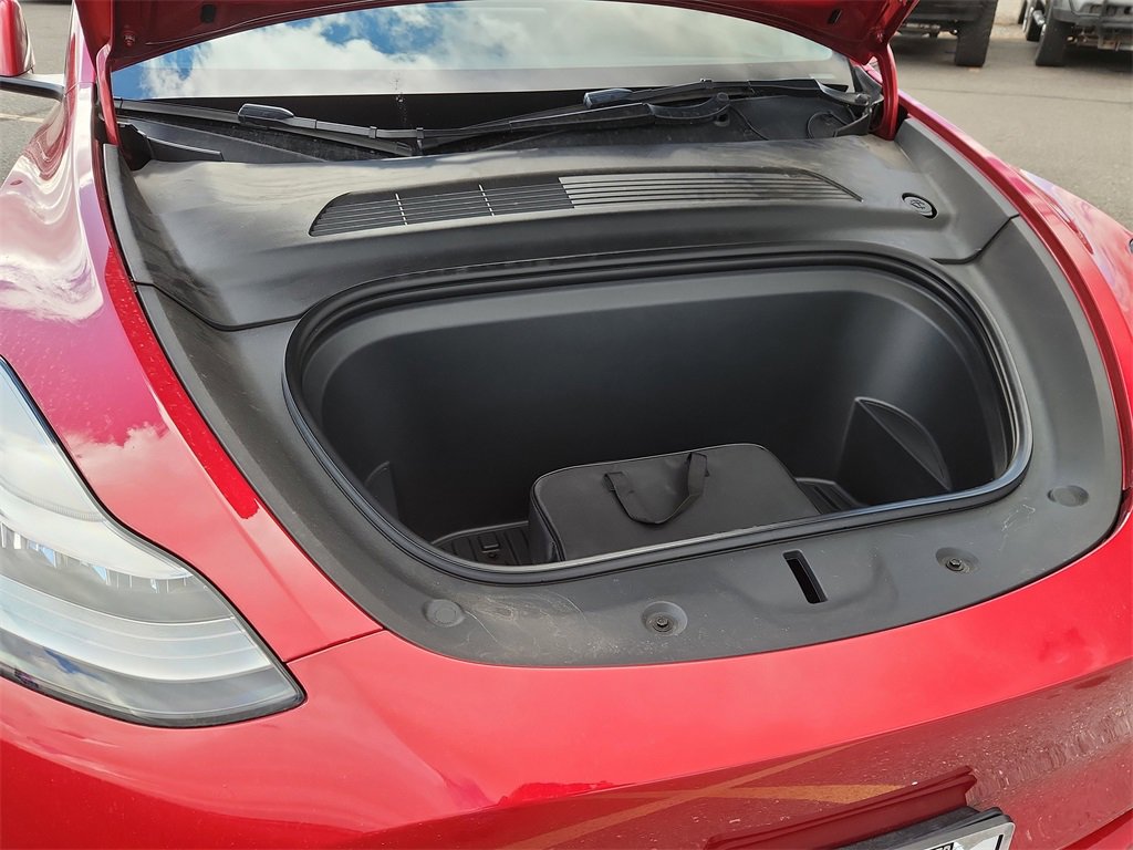 Used 2021 Tesla Model Y Long Range image 18