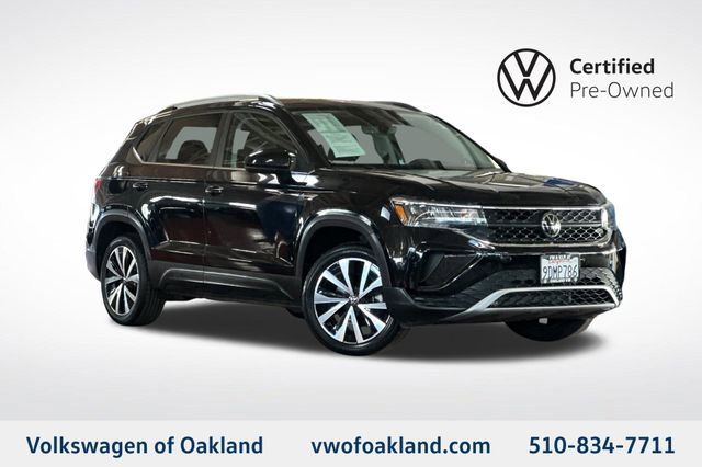 Used 2022 Volkswagen Taos SE image 1