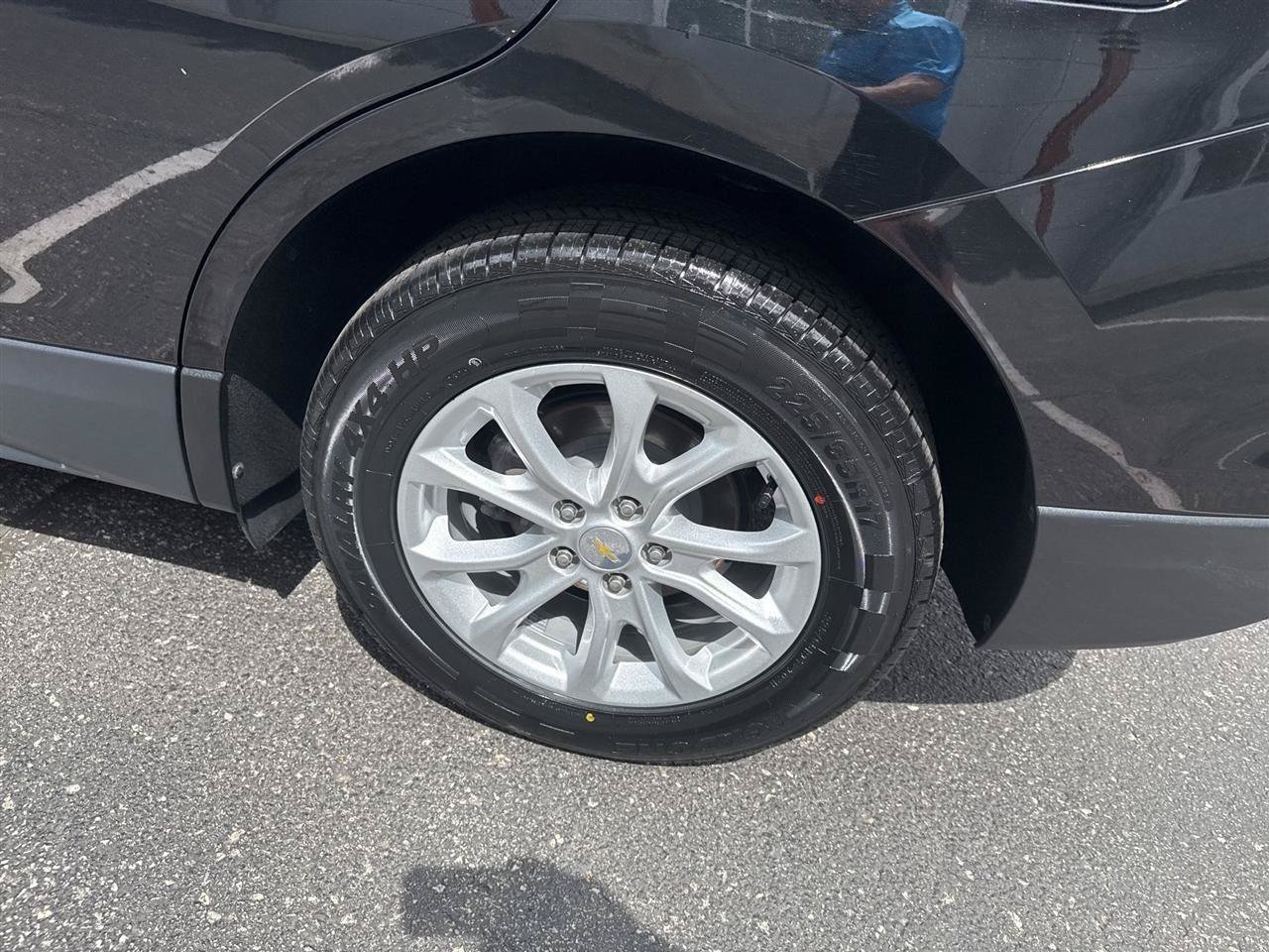 Used 2019 Chevrolet Equinox LT FWD image 15
