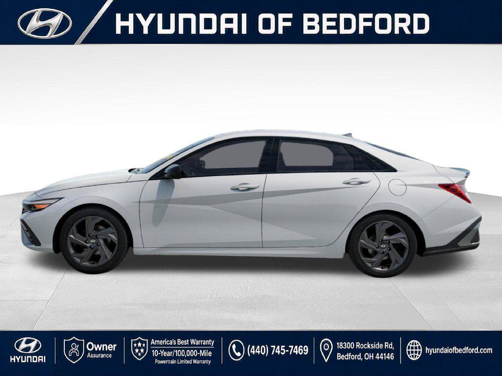 New 2026 Hyundai Elantra SEL Sport FWD image 3