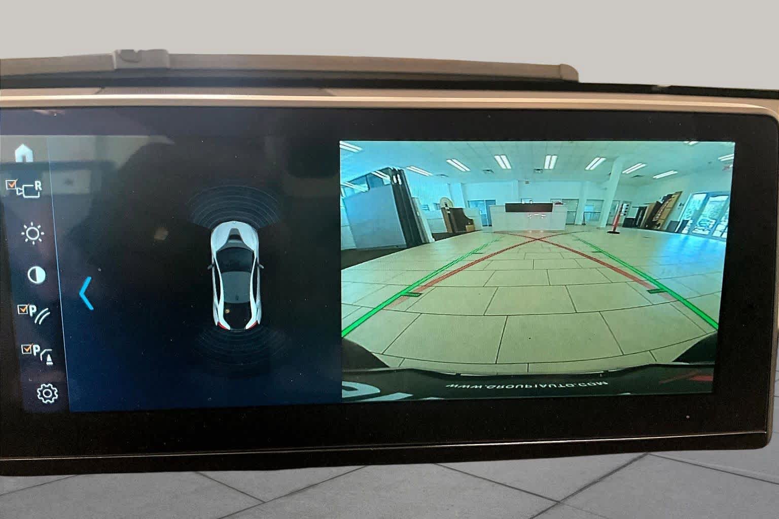 Used 2019 BMW i8 Coupe AWD/4WD image 23