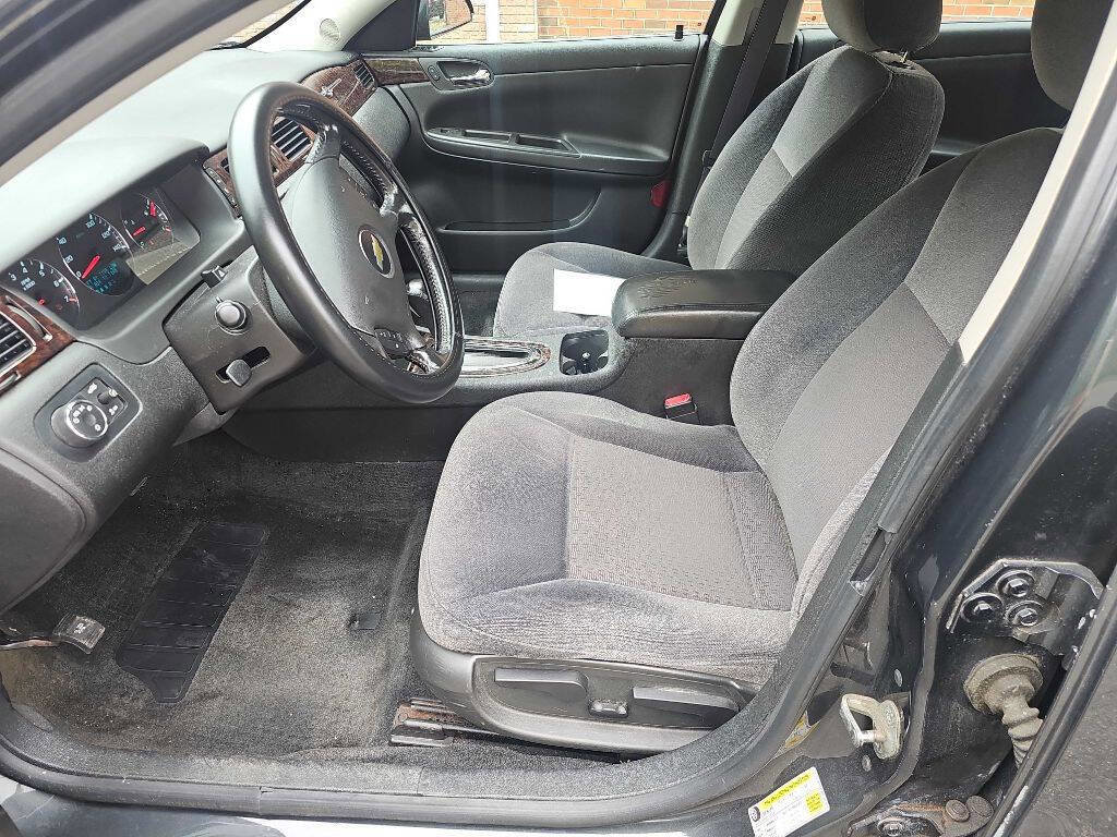 Used 2013 Chevrolet Impala LT FWD image 10