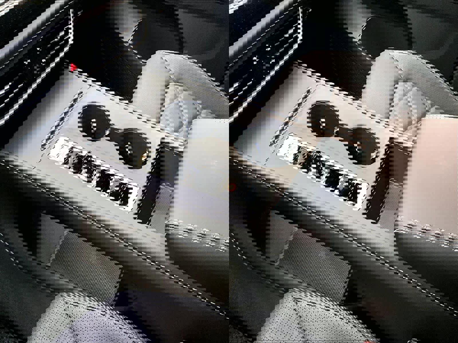 New 2026 Volkswagen Atlas Cross Sport SE image 10