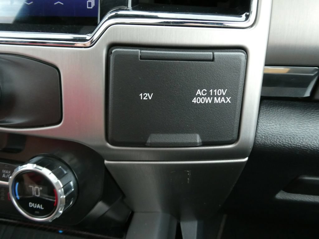 Used 2022 Ford F350 Platinum AWD/4WD image 32