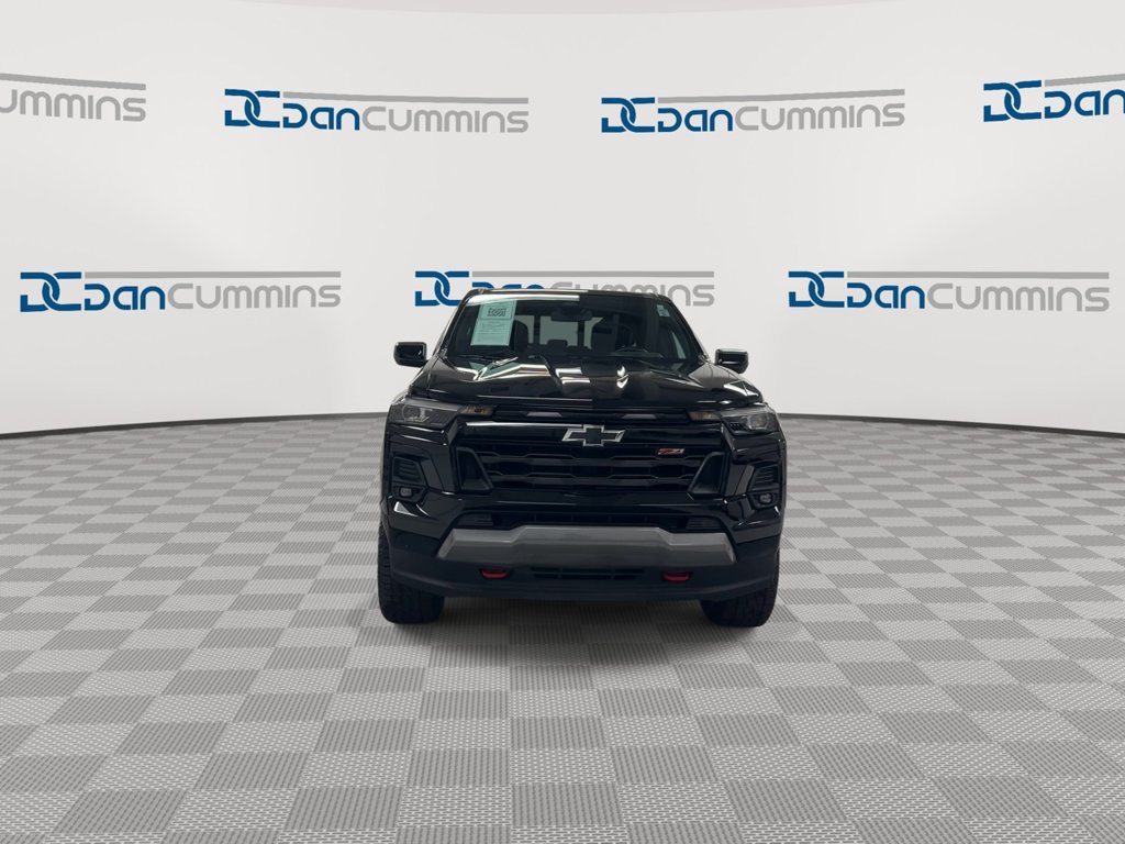 Used 2023 Chevrolet Colorado Z71 w/ Z71 Convenience Package 2 AWD/4WD image 3