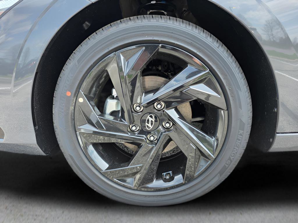 New 2026 Hyundai Elantra SEL Sport Premium FWD image 10