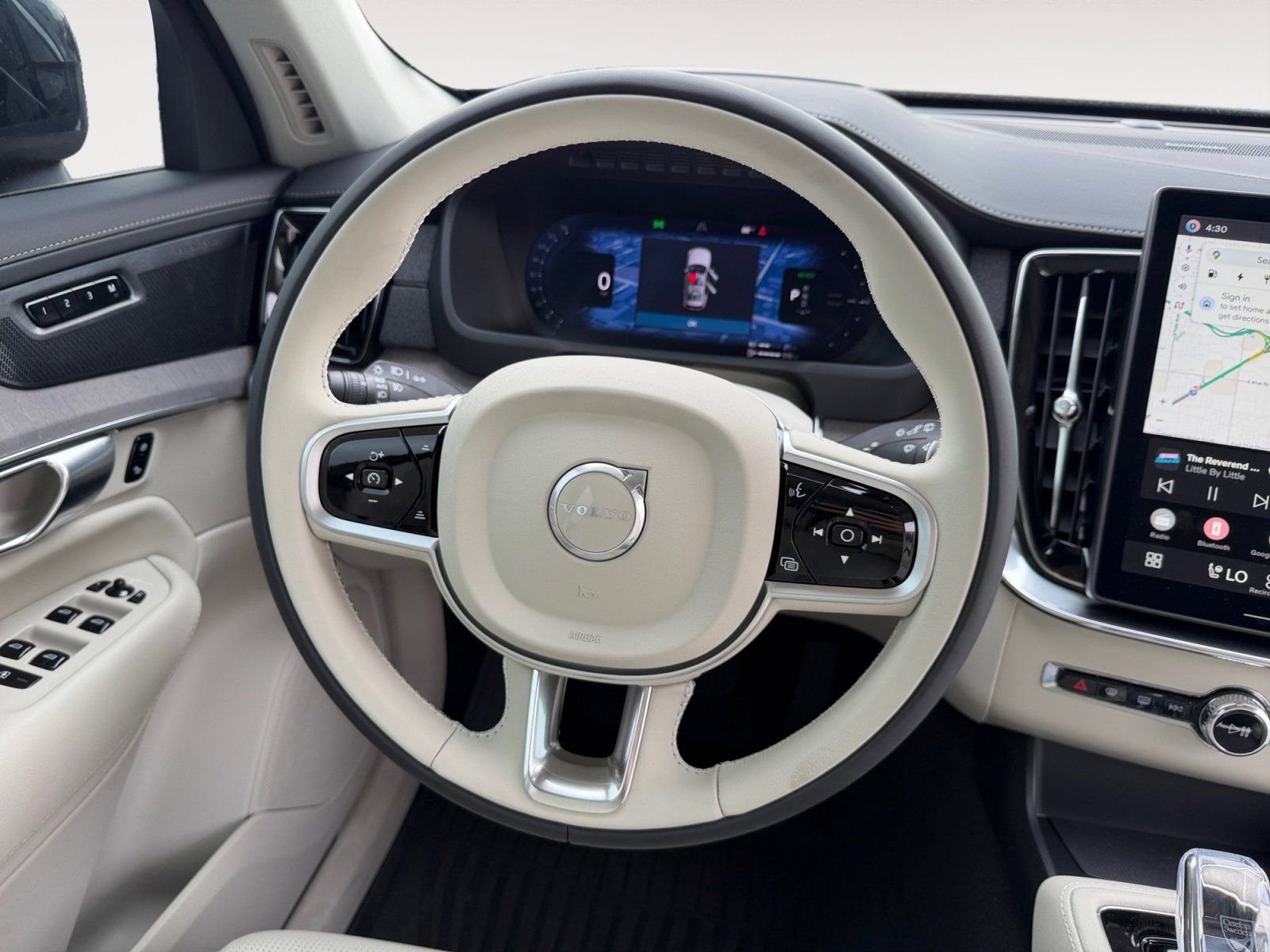 New 2026 Volvo XC90 T8 Ultra w/ Protection Package Premier image 12