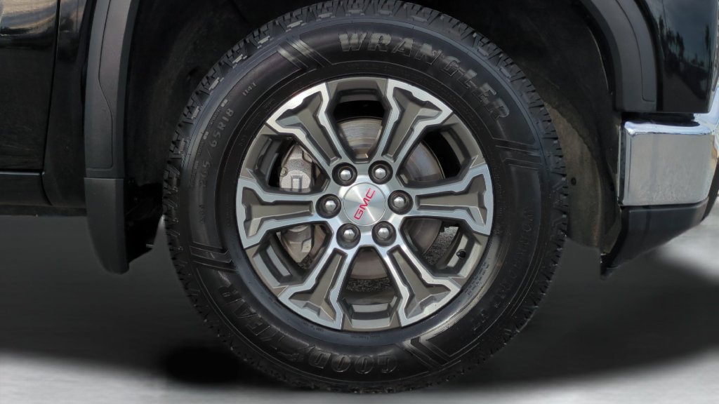 Used 2025 GMC Sierra 1500 SLT AWD/4WD image 26