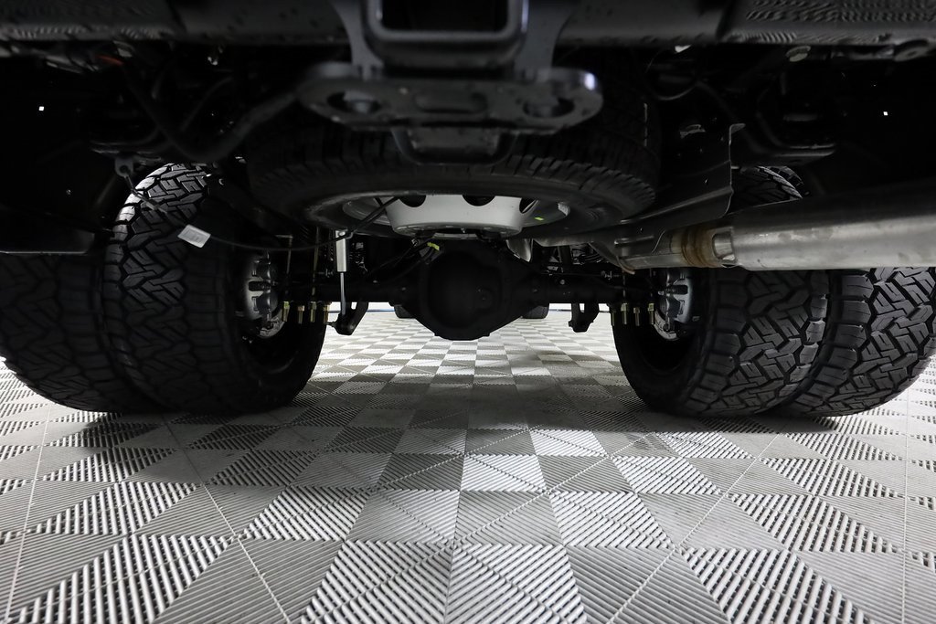 Used 2026 GMC Sierra 3500 Denali Ultimate image 9