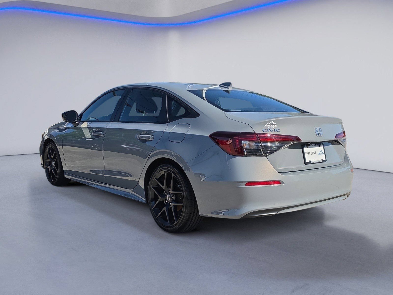 Used 2025 Honda Civic Sport image 3