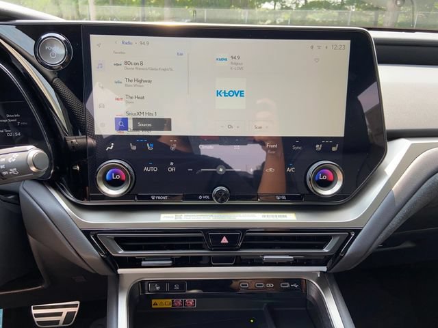 New 2026 Lexus TX 500h AWD w/ Technology Package image 17