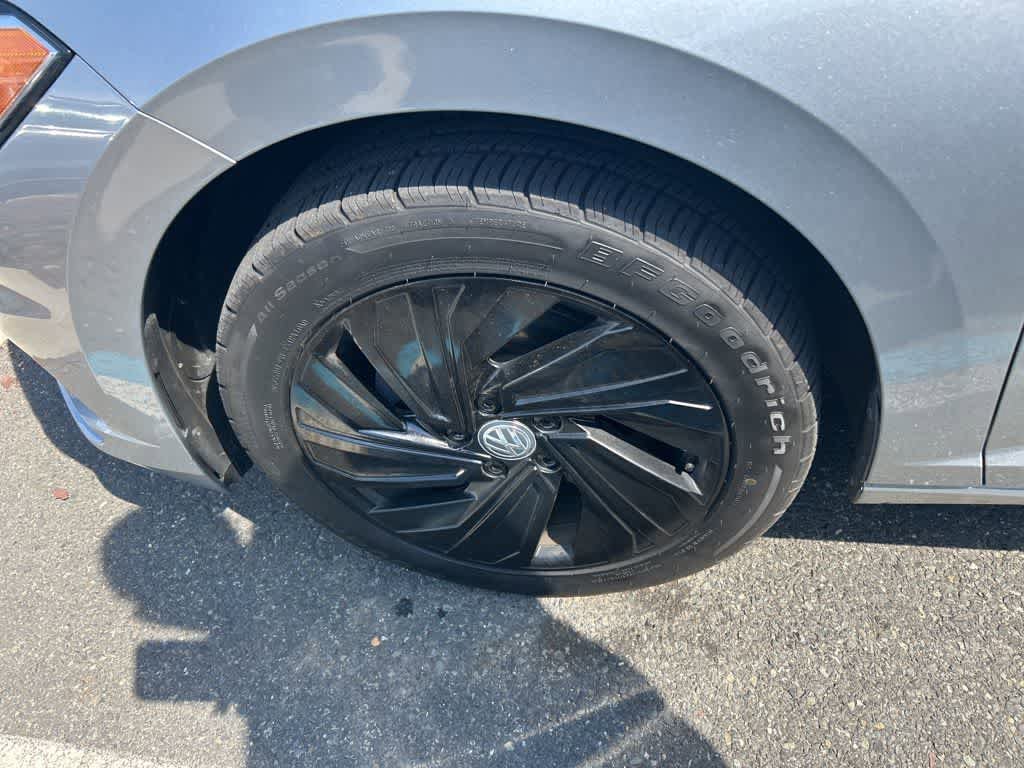 Used 2019 Volkswagen Jetta SEL Premium image 23