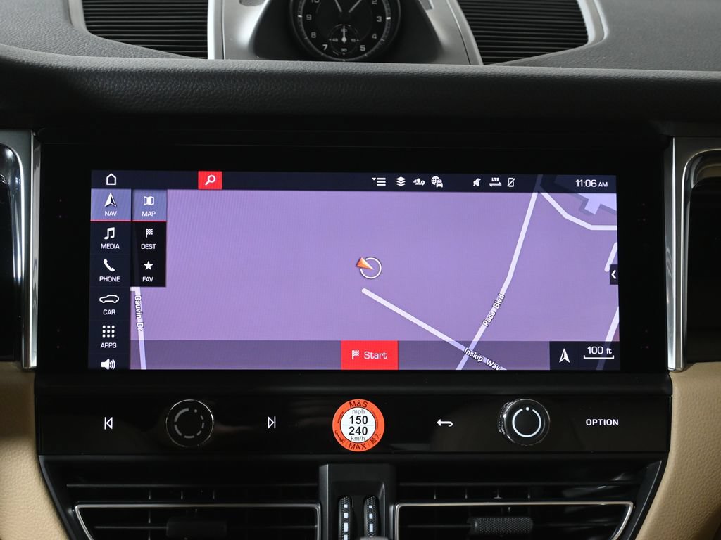 New 2026 Porsche Macan AWD/4WD image 23