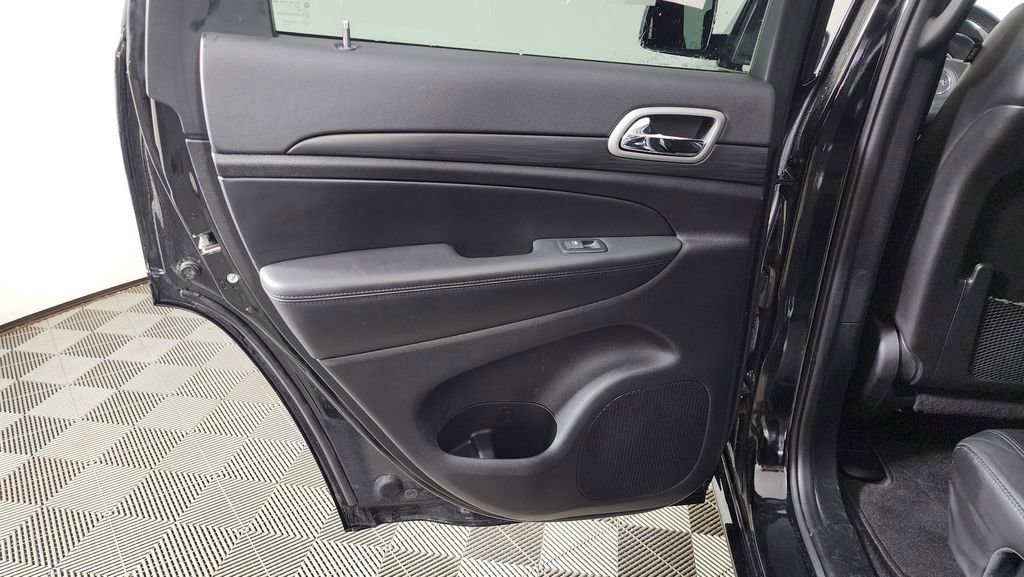 Used 2022 Jeep Grand Cherokee Laredo X image 26