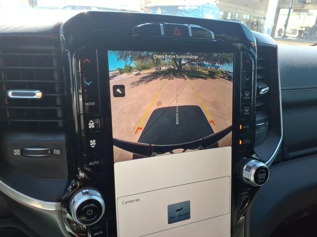 Used 2023 RAM 1500 Laramie image 27